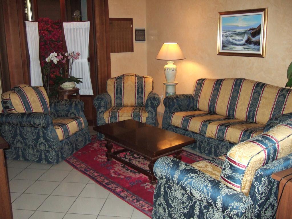 Hotel La Torre Castiglione del Lago Luaran gambar